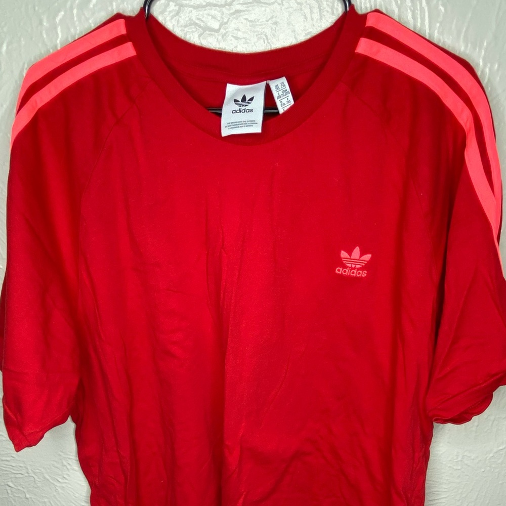 Adidas men’s t-shirt